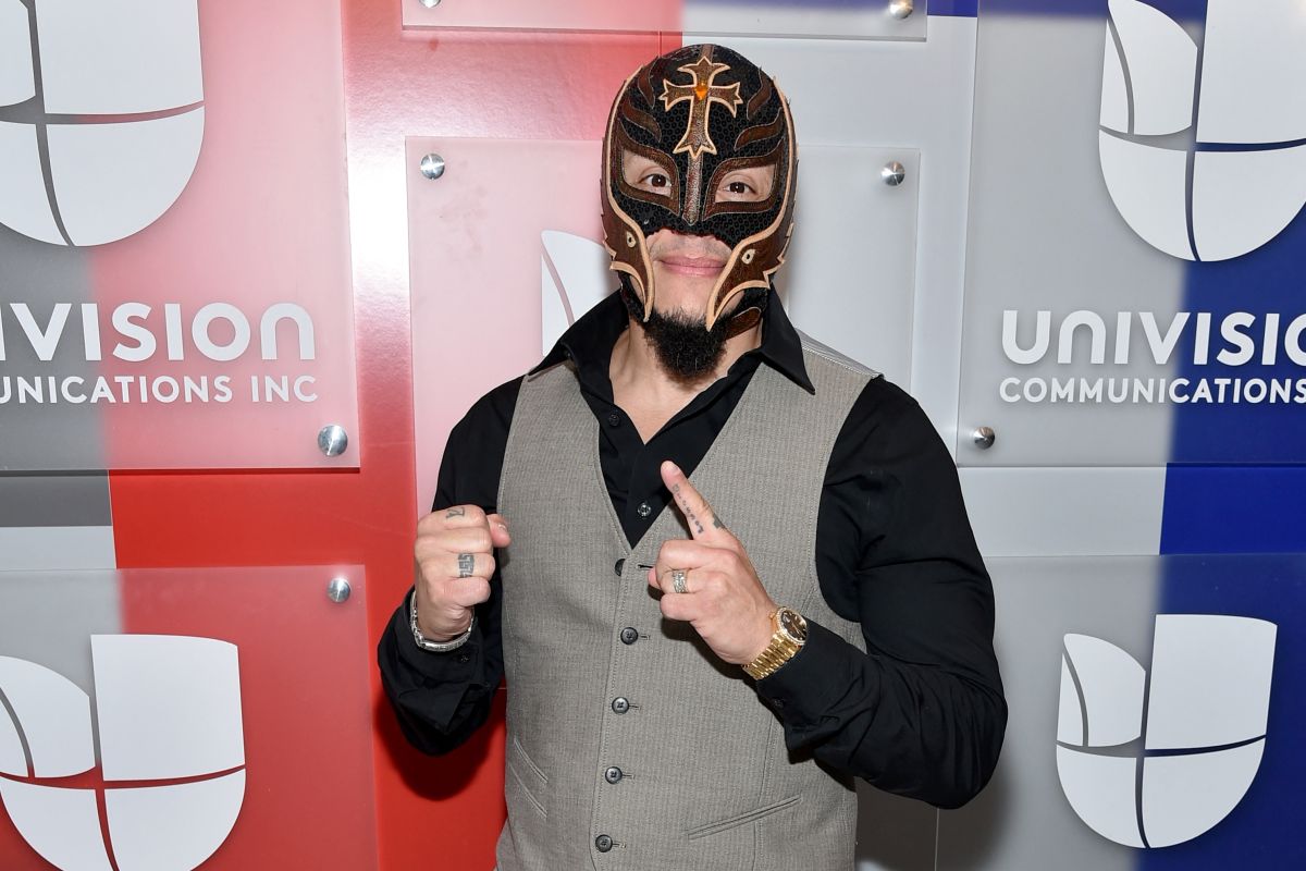 Mengenal sosok Rey Mysterio, pegulat legendaris WWE yang digunakan tutup usia