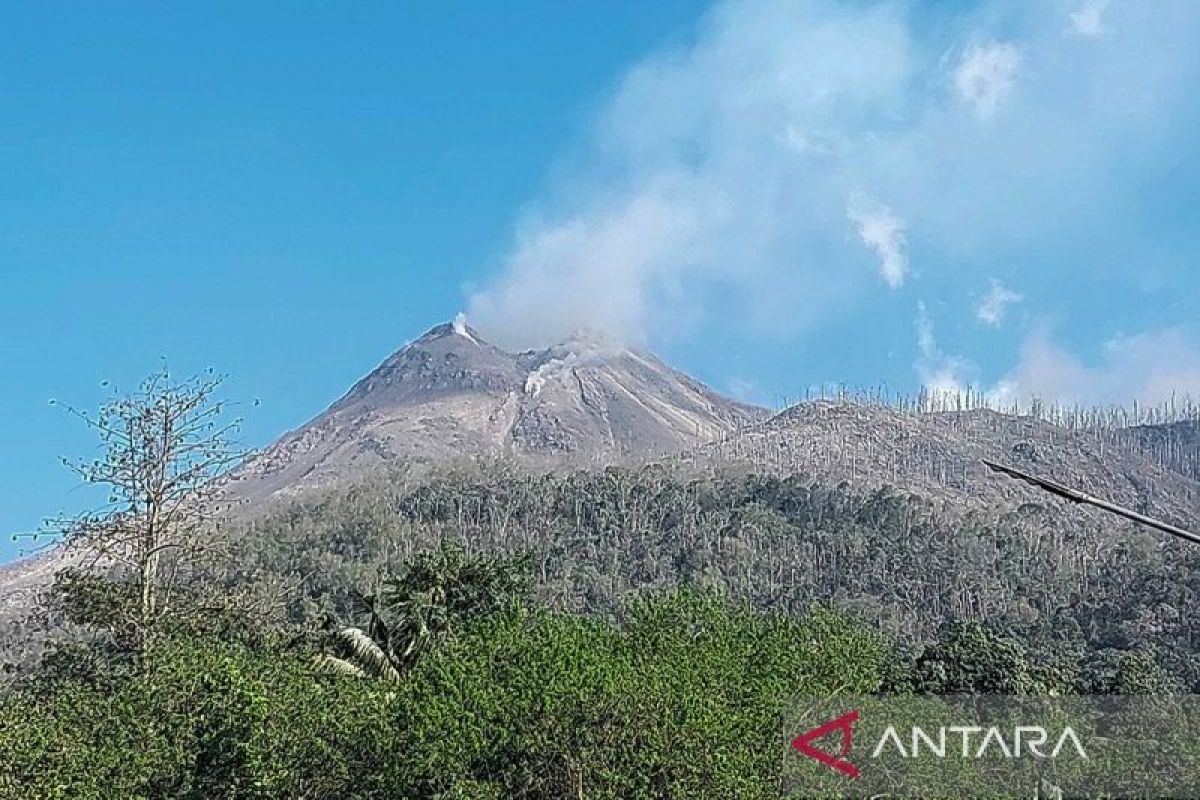 Mengenal Gunung Lewotobi lalu catatan letusannya