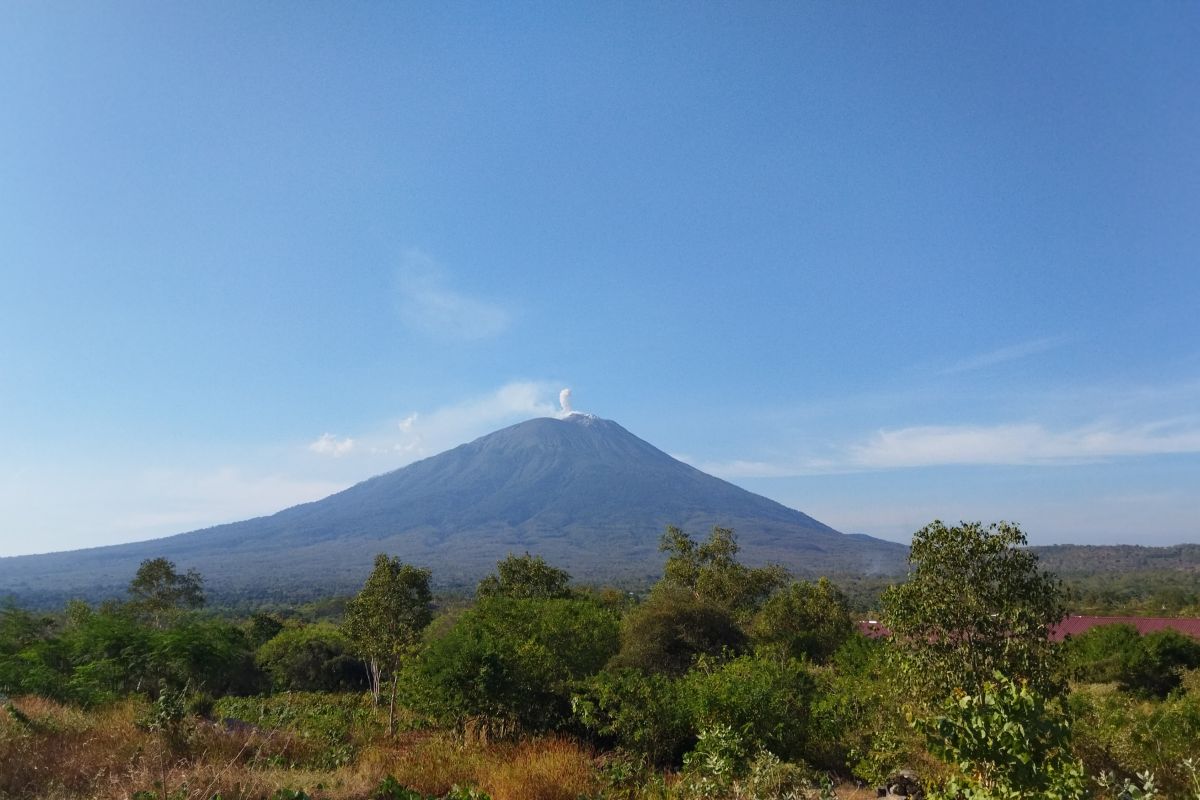 Apa itu magma, lahar dingin juga material vulkanik?