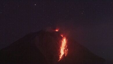 Daftar gunung api yang mana terlibat pada tempat Indonesia beserta tipenya