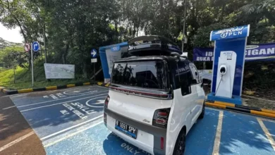 Mobil Listrik Numpang Parkir pada SPKLU, PLN Geram!