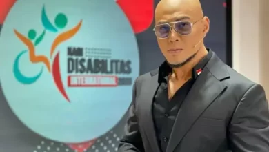 Deddy Corbuzier Sentil Anak Sekolah yang mana Sebut Ayam MBG Tak Enak: Sekaya Apa Ente?