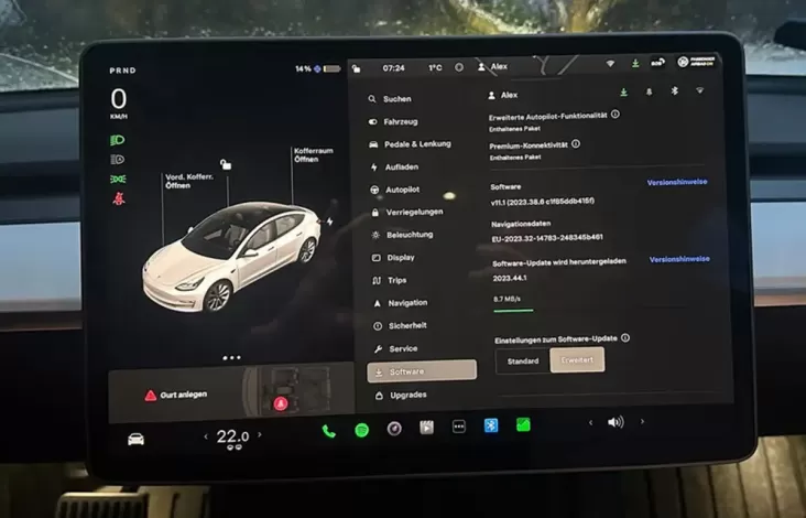 Tesla Recall 77.650 Mobil di area pada China, Ada Bug di dalam area Software!