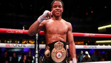 Petinju Diracun, Duel Shakur Stevenson vs Floyd Schofield Batal