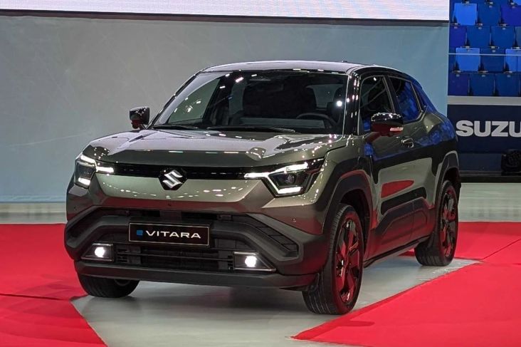 Suzuki Akhirnya Kenalkan Mobil Listrik eVITARA dalam area IIMS 2025