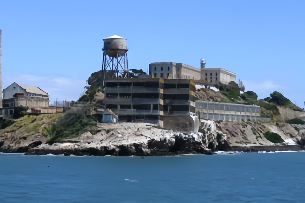 Penjara Alcatraz: Kisah kurungan kejam pada menghadapi batu