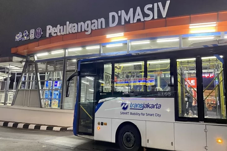 Keren, Band D’Masiv Diabadikan Jadi Nama Halte TransJakarta Petukangan