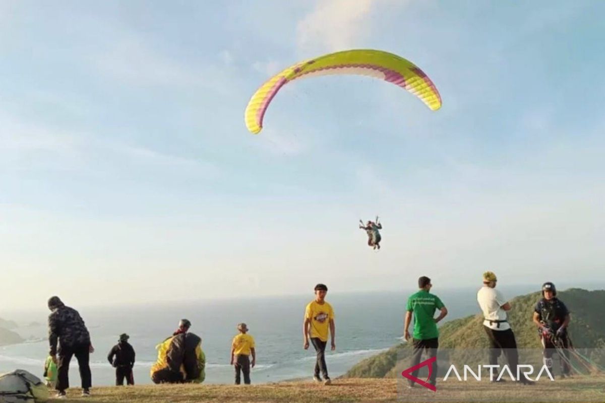 Pemprov NTB menyokong Paralayang Internasional di area Sky Lancing
