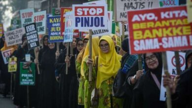 Awal 2025, 508 Pinjol Ilegal Diblokir, Simak Daftar Pindar Legal Terdaftar OJK April