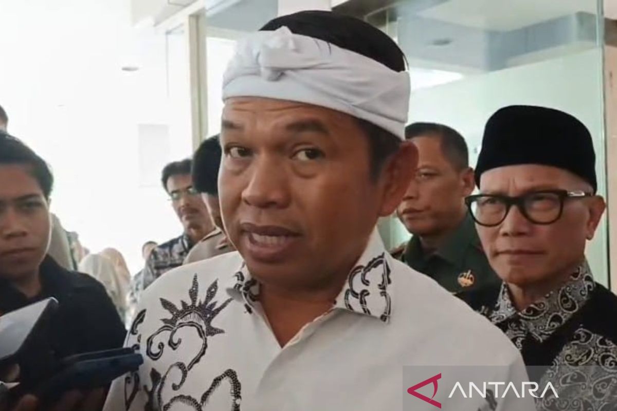 Jelang Lebaran, Dedi Mulyadi lakukan mutasi 25 pejabat, ini daftarnya
