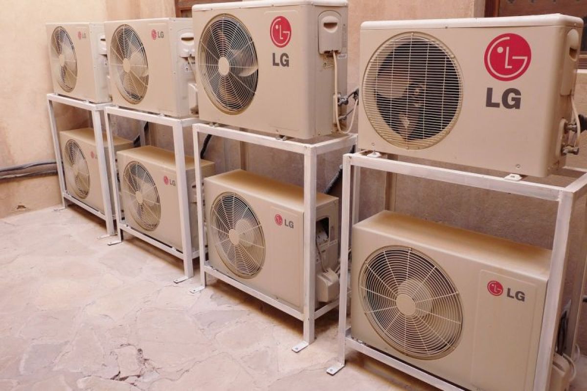 Ingin hemat listrik? Kenali perbedaan AC inverter kemudian non-inverter