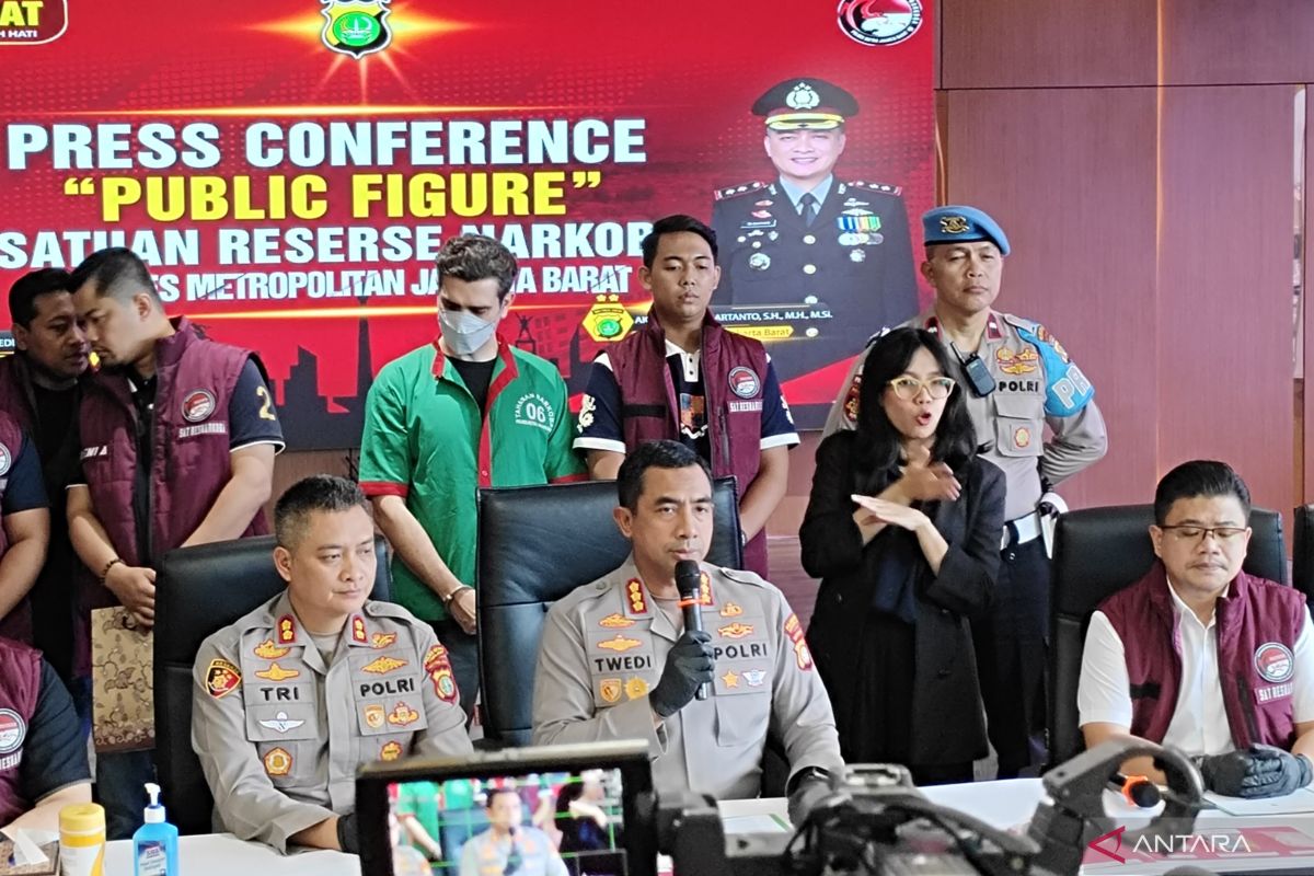 Ini adalah adalah alasan Fachry Albar gunakan narkoba