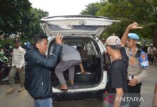 Petugas gabungan amankan empat jukir liar pada Kalideres Jakbar