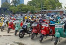 Budaya saling klakson pengguna vespa yang dimaksud mulai terkikis zaman