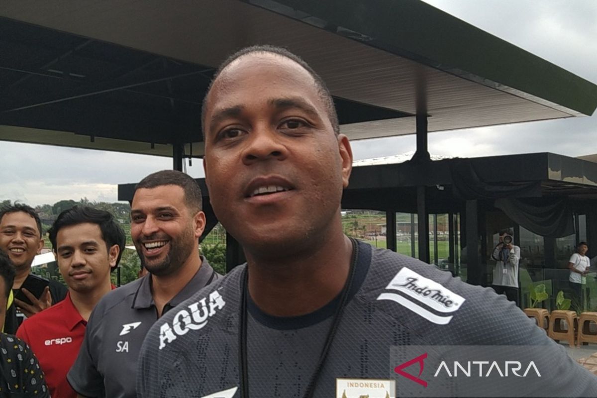 Patrick Kluivert membuka prospek panggil pemain lain antisipasi cedera