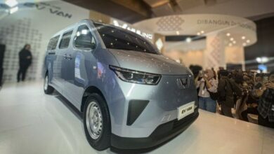 Wuling perkenalkan mobil van listrik di area area PEVS 2025
