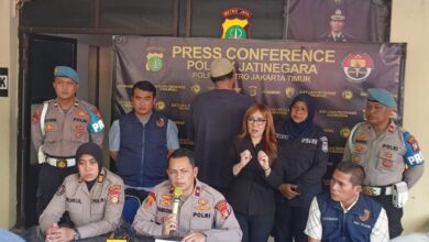 Seorang pria dalam di Jatinegara bacok temannya akibat rebutan lahan parkir