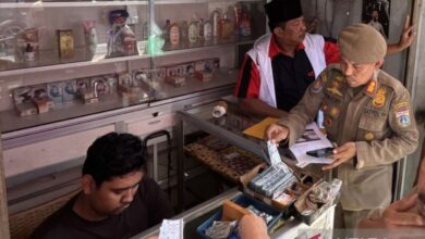 Satpol PP Jaktim amankan ribuan butir obat keras ilegal