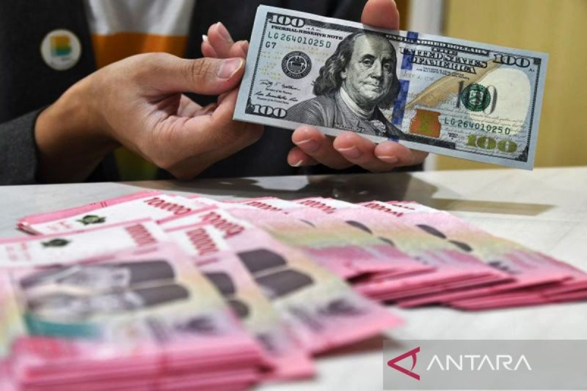Rupiah melemah dipengaruhi peperangan dagang AS-China yang dimaksud yang dimaksud belum mereda