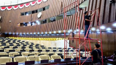 Perbedaan fungsi juga wewenang DPR – MPR