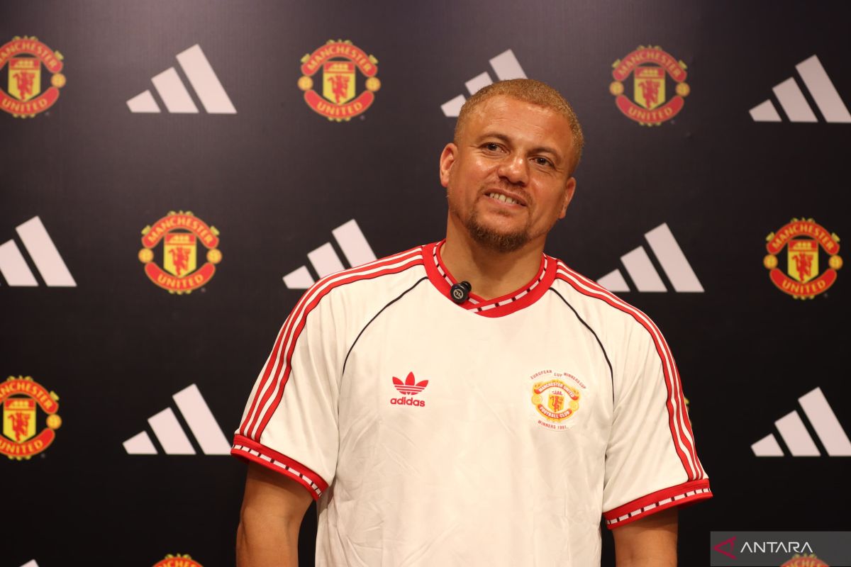 Legenda Manchester United sebut Patrick Kluivert sosok yang tersebut yang dimaksud hebat