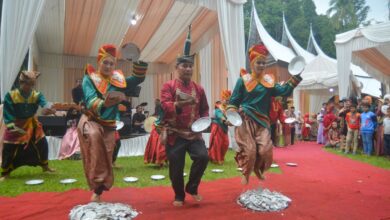Hal ini aturan hukum menghentikan jalan umum untuk acara pernikahan