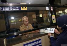 Cara ganti pelat nomor kendaraan mobil di 2025: Syarat lalu juga prosedurnya