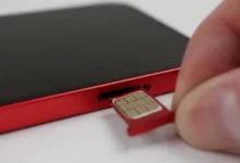 Apa Itu iPhone SIM Sticker? Kenali 5 Kekurangannya!