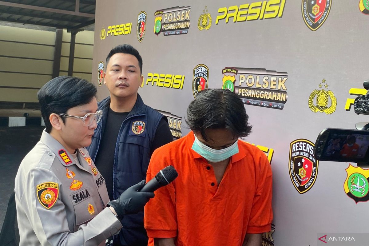 Motif suami bakar rumah dikarenakan cemburu pada istri yang tersebut yang dimaksud diduga lesbian