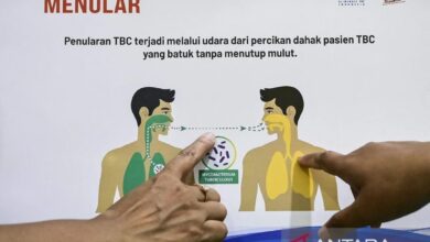 Mengayuh ontel demi jemput pasien TBC di tempat tempat Pela Mampang