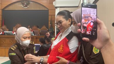 Nikita Mirzani akan ajukan eksepsi persoalan tindakan hukum pemerasan Reza Gladys