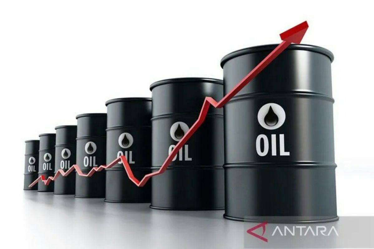 Ancaman Iran tutup Selat Hormuz, nilai minyak dapat tembus 130 dolar