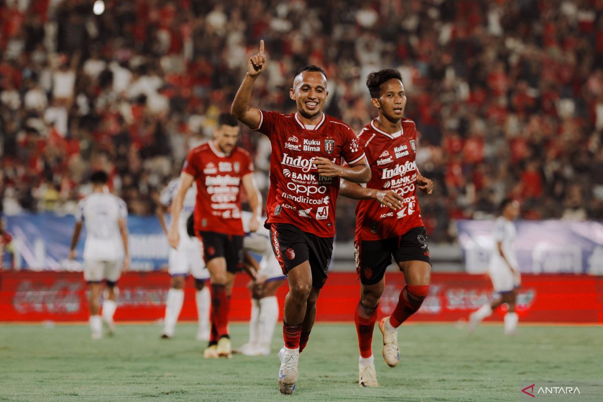 Bali United perpanjang kontrak Rahmat kemudian juga Fitrul