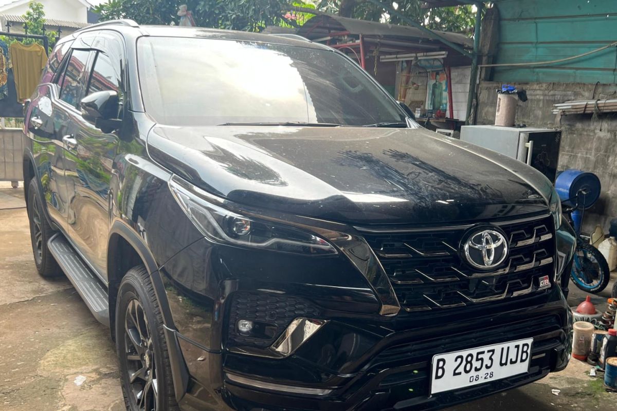 Enam unit mobil rental digadai tanpa izin pada Bekasi