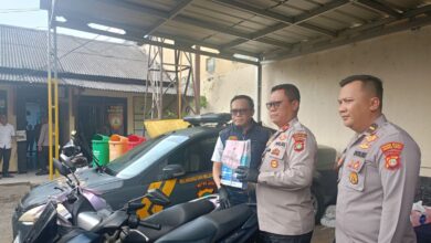 Terjerat judi online, kakak curi motor lalu tiga ponsel milik adiknya