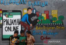 7 risiko berbahaya gagal bayar pinjol ilegal yang mana perlu Anda waspadai