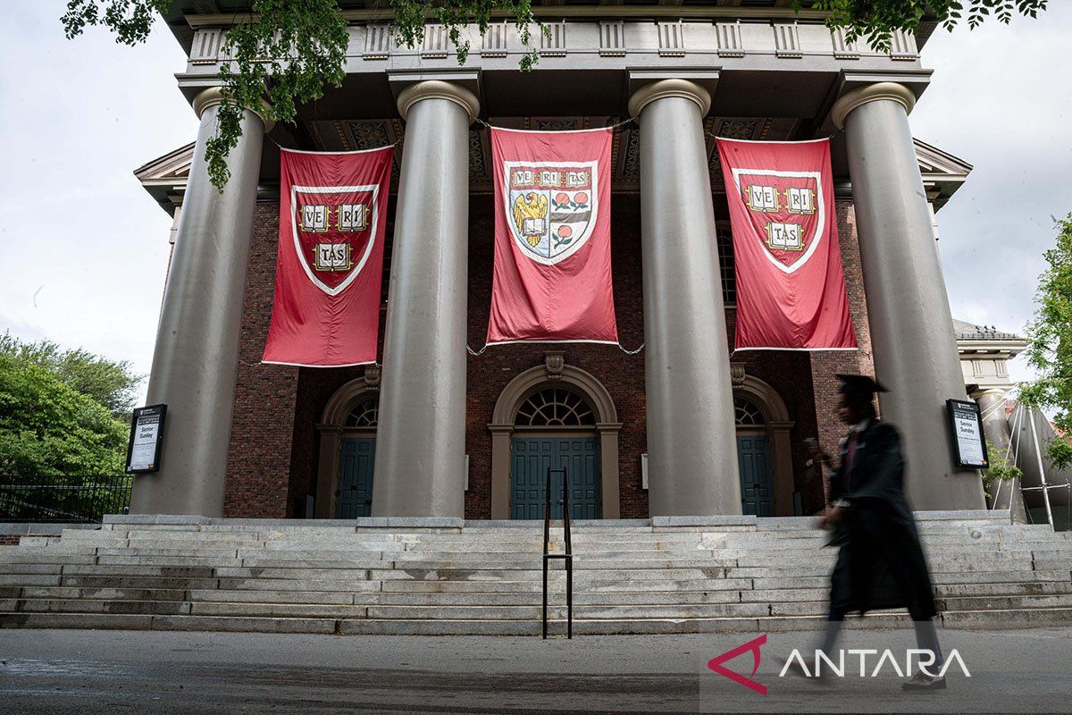 Kemlu pantau kondisi 87 siswa RI di tempat tempat Harvard terkait visa Amerika Serikat