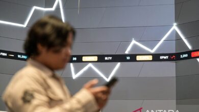 Pasar cermati negosiasi Amerika Serikat lalu mitra dagang, IHSG diprediksi mendatar