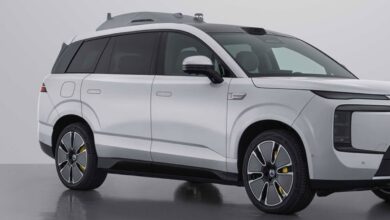Denza luncurkan SUV PHEV premium N8L dengan versi drone opsional