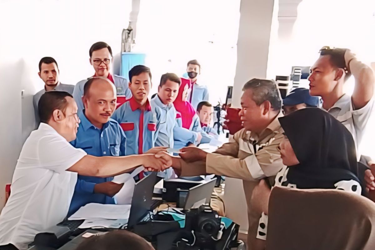 Permendagri 73/2022: Cara legal cantumkan penghargaan pada nama KTP serta juga KK