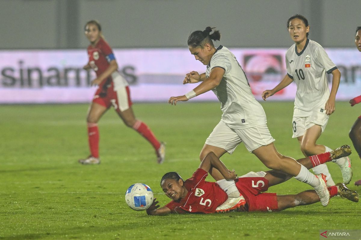 Gol Isa Warps bawa Timnas Putri Indonesia menang satu-nol menghadapi Kirgistan