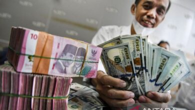 Rupiah menguat seiring rencana Trump ganti “chairman” The Fed
