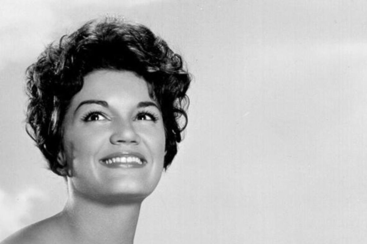 Connie Francis meninggal dunia, ini 6 lagu populer yang dimaksud digunakan dinyanyikannya