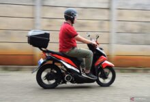 Tips rawat motor matik: Hindari kebiasaan geber gas ketika berhenti