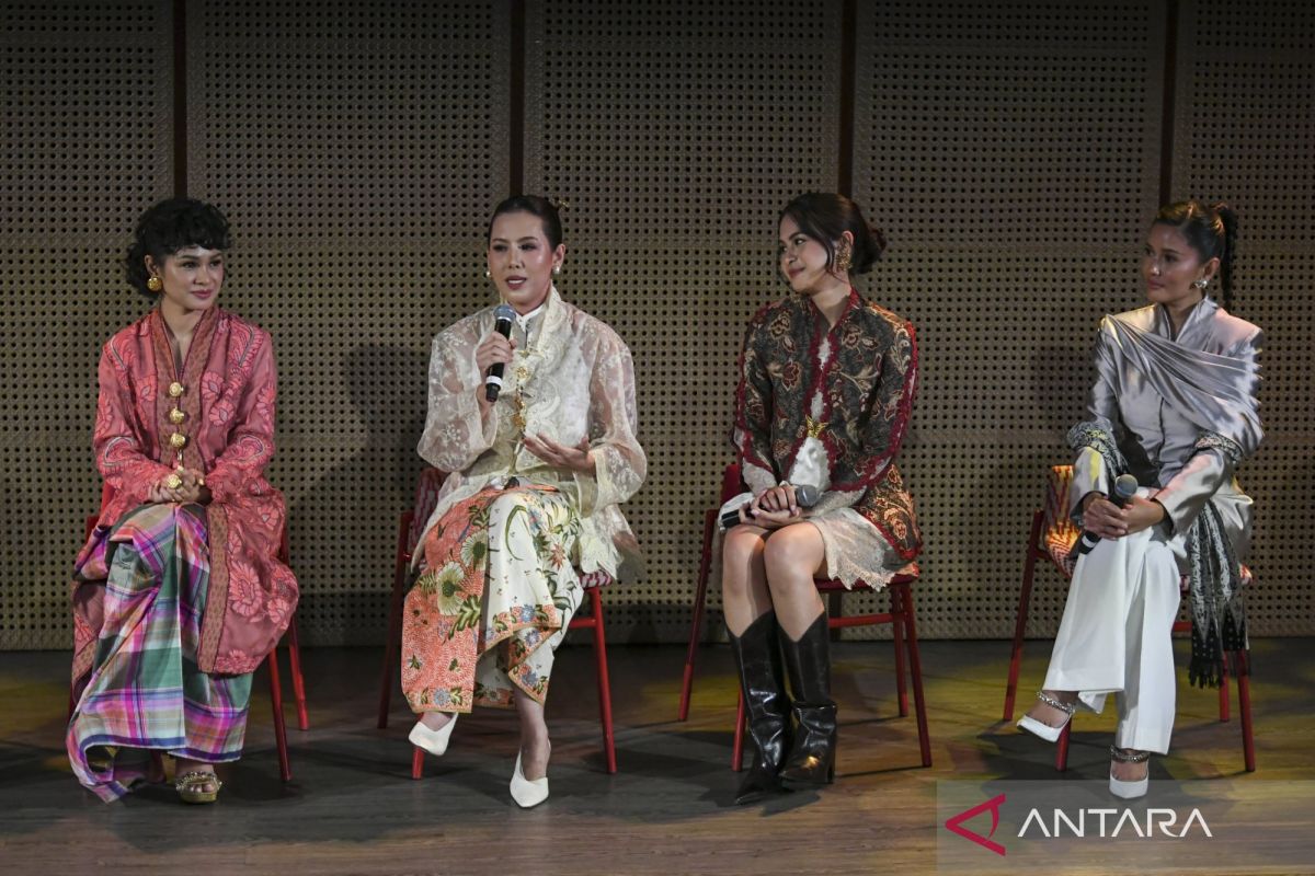 Sejarah Hari Kebaya Nasional yang tersebut dirayakan setiap 24 Juli