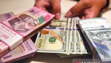 Rupiah menguat dipengaruhi data kegiatan jual beli rumah Negeri Paman Sam merosot