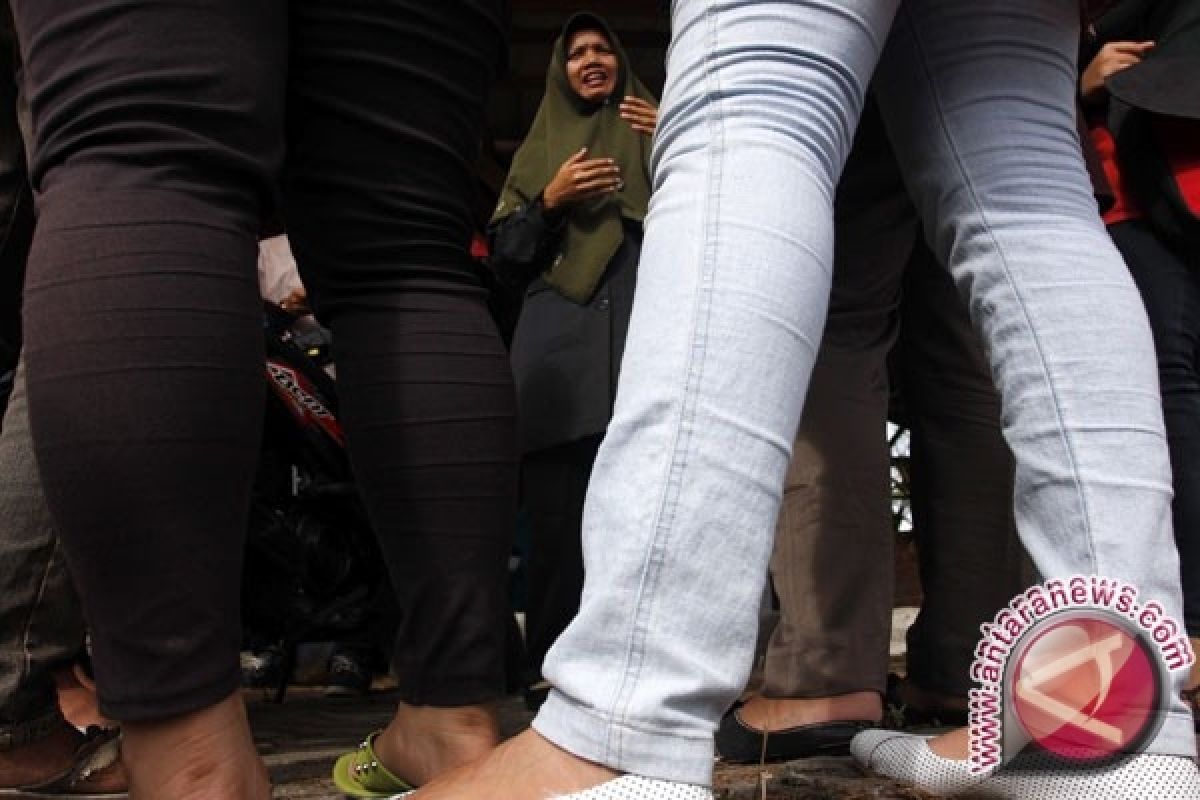 Hal ini adalah 7 bahaya pakai celana jeans ketat bagi kebugaran