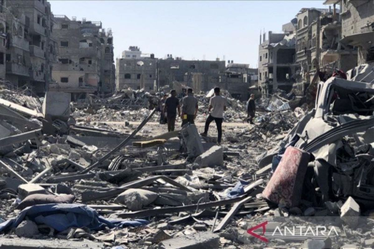 negara tanah Israel ratakan 300 rumah lebih tinggi sejumlah pada area Gaza, korban warga sipil berjatuhan