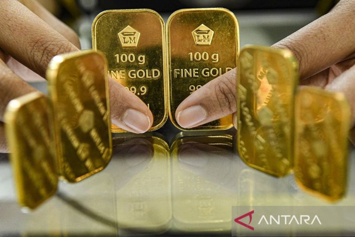 Harga tiga item emas di area pada Pegadaian hari ini kompak stabil