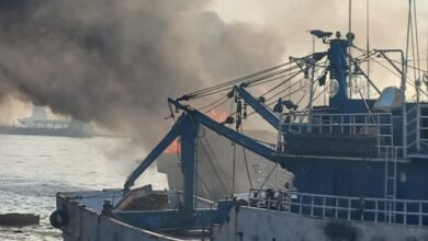 Hari Hari Sabtu pagi, kapal terbakar di area tempat Ibukota Utara